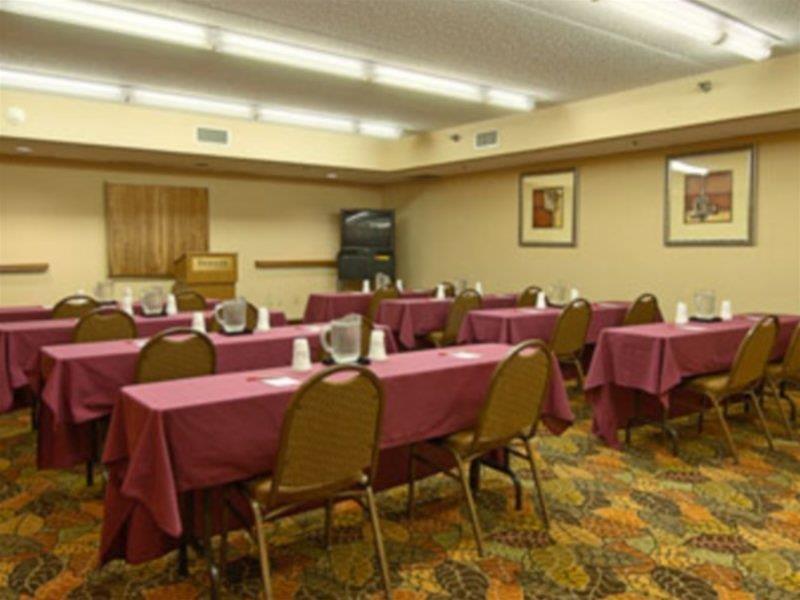 Holiday Inn Indianapolis - Airport Area N By Ihg Exterior foto