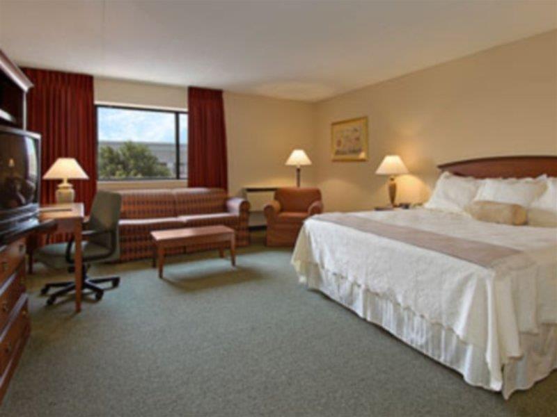 Holiday Inn Indianapolis - Airport Area N By Ihg Exterior foto